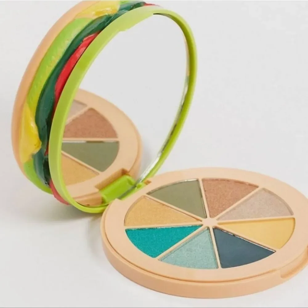 Revolution‎ Beauty Tasty Burger Eyeshadow Palette